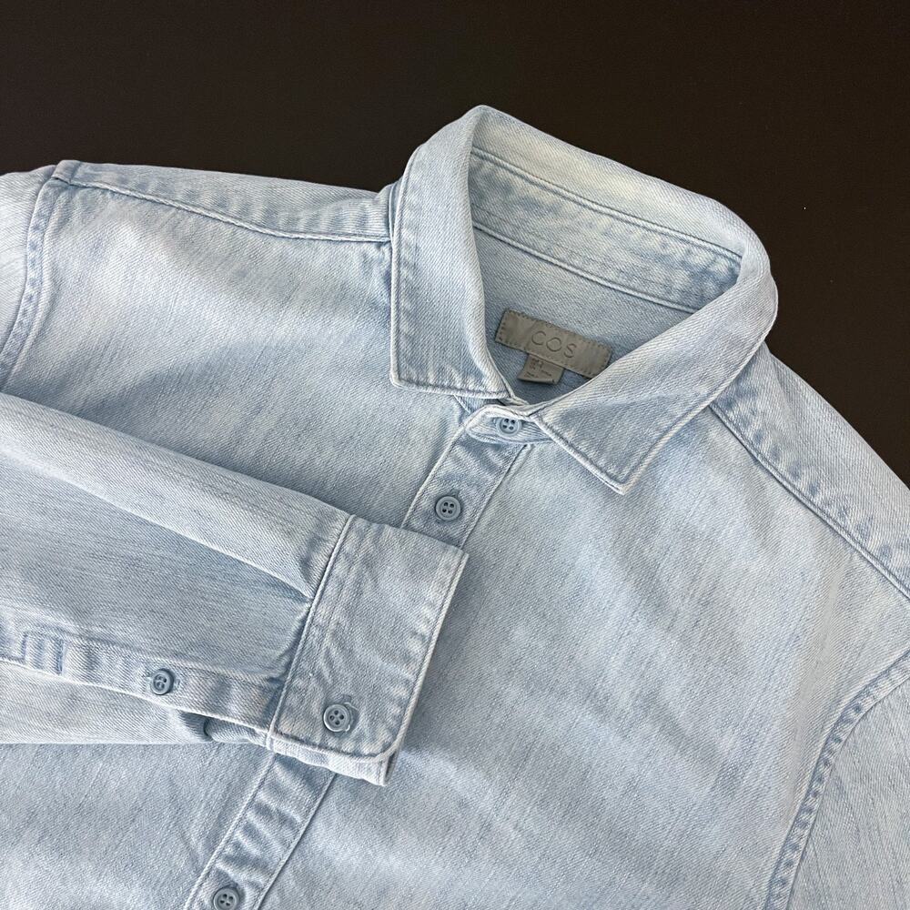 COS Denim Shirt Mens Small Blue Lightwash Button Up Long Sleeve Cotton Heavy